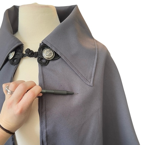 Unisex Mythical Knight Gray Layered Costume Cape OS - Picture 10 of 10